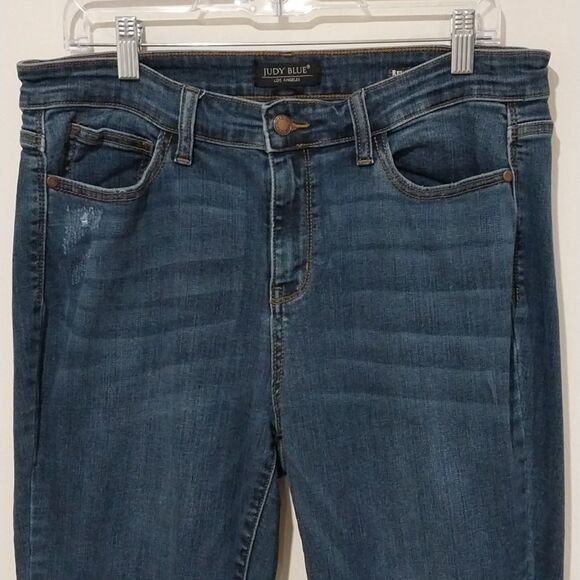 Judy Blue Jeans Women's Size 15/32 Relaxed Fit Denim Whiskering Distressed - Picture 5 of 16